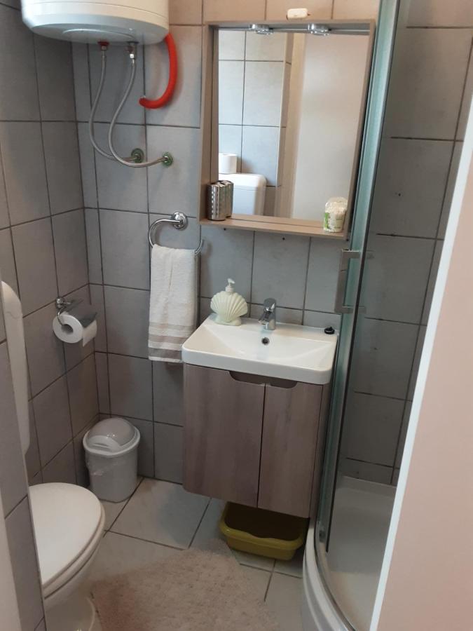 Apartment Vesna Milna  Buitenkant foto