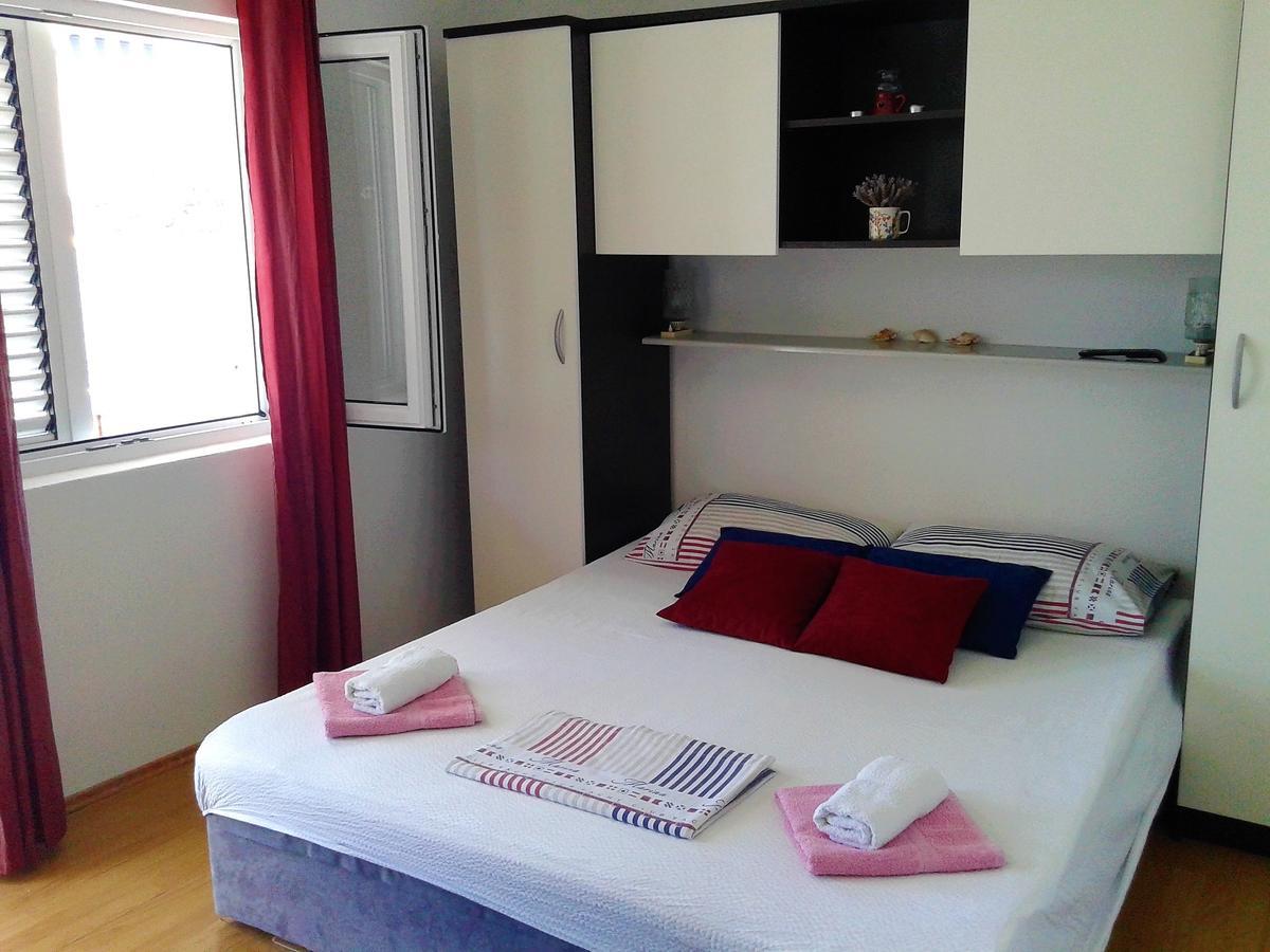 Apartment Vesna Milna  Buitenkant foto